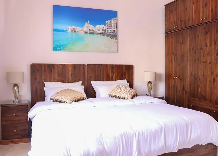 Madonnina Saint Julian's